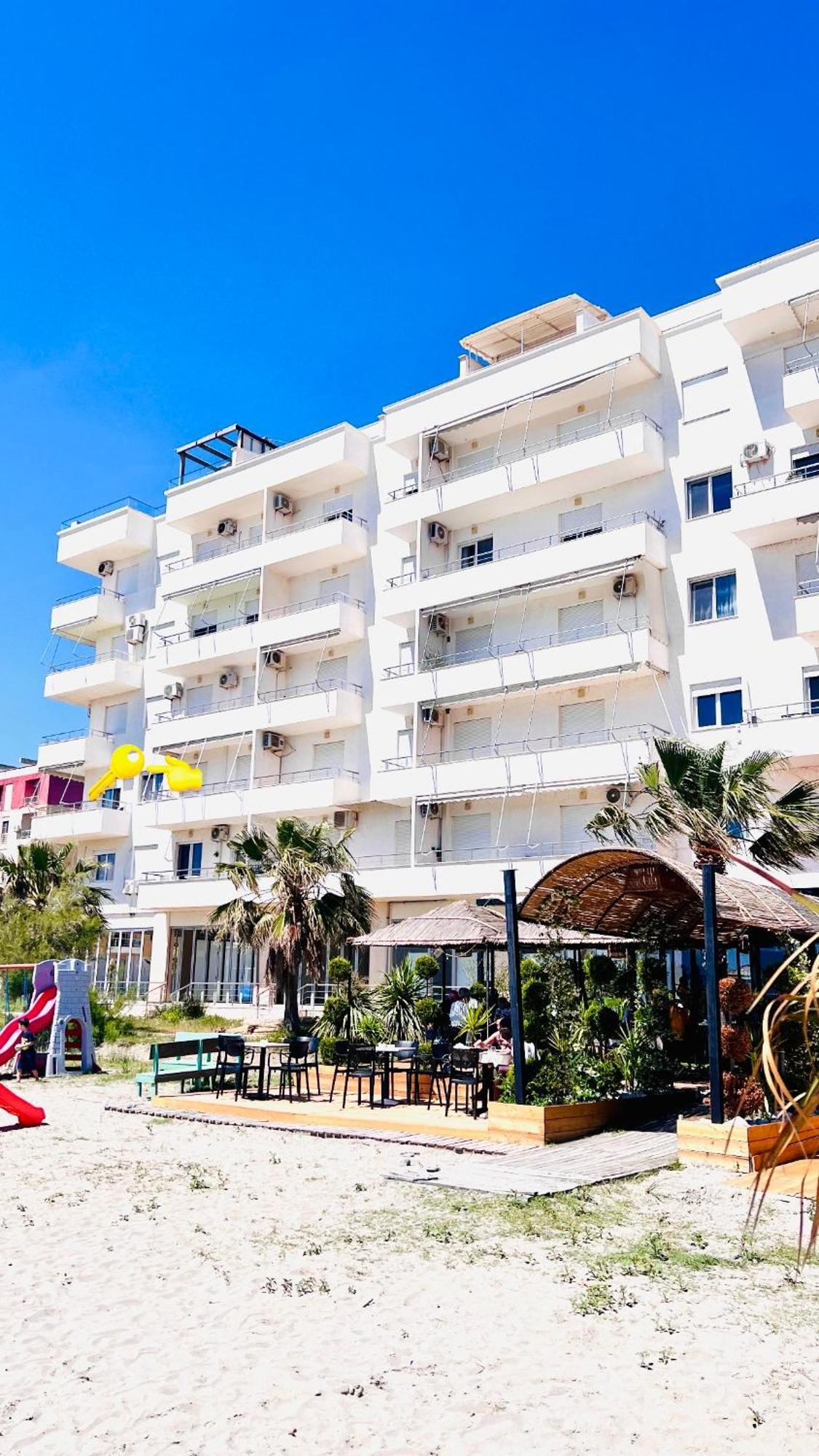 Soleil Apartment With Sunbed & Umbrella Vlorë Exteriér fotografie